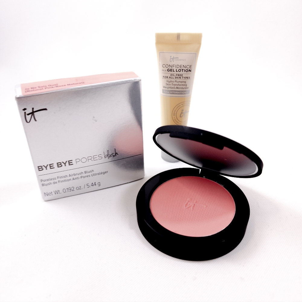 iT Cosmetics Bye Bye Pores Blush and Confidence in a Gel Lotion